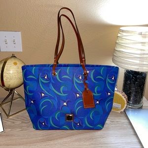 NWT Disney Dooney & Bourke Club 33 Le Salon Nouveau Tote
